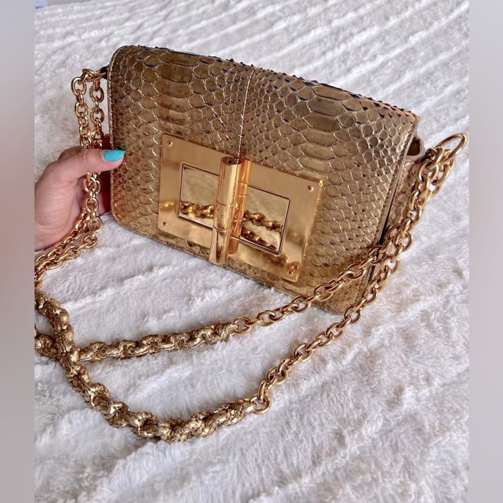 TOM FORD NATALIA MEDIUM PYTHON SHOULDER BAG GOLD (out of stock. Item L0826T-P45)